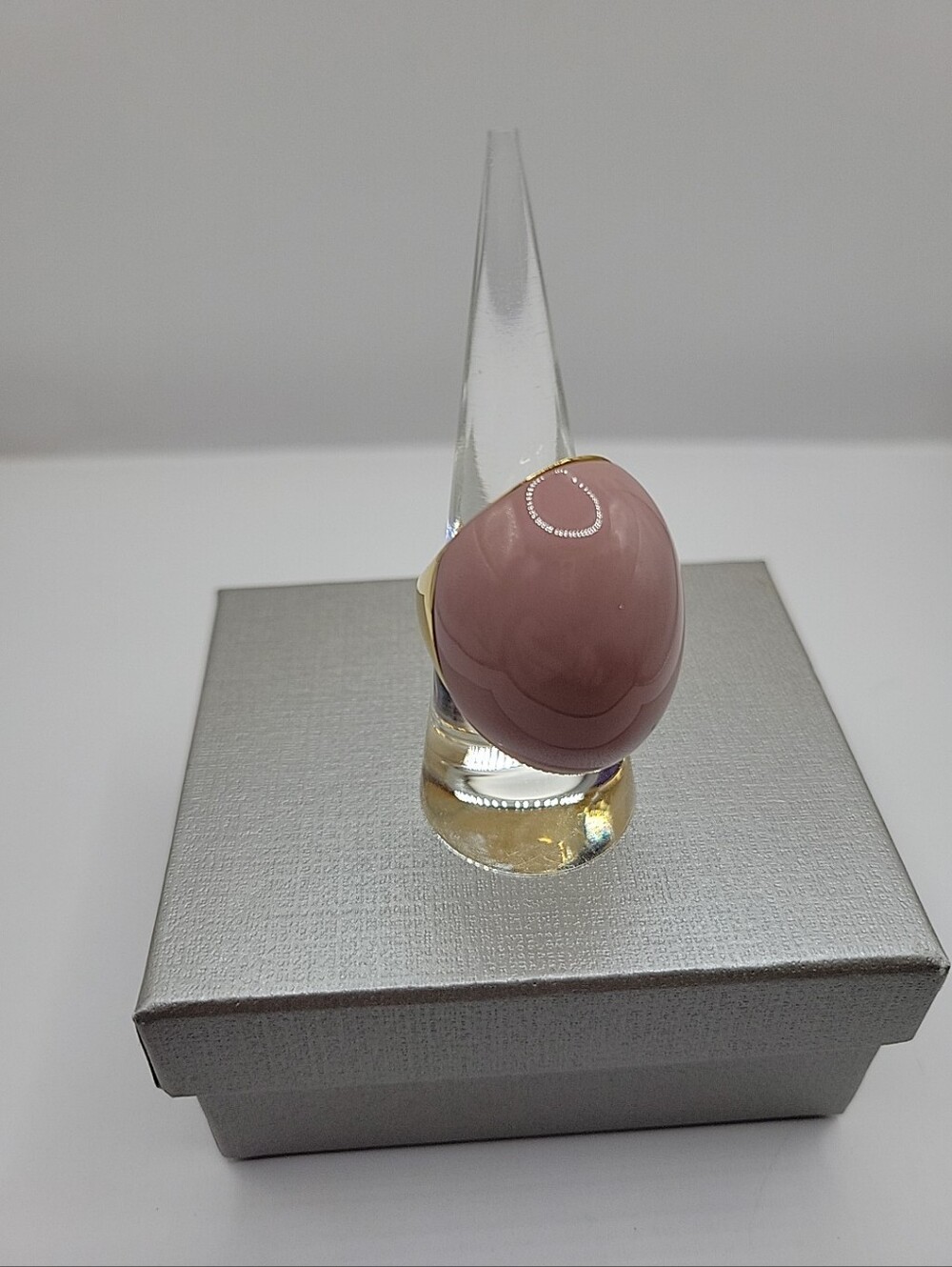 kate spade blush dome cocktail ring with gold band - Picture 5 of 7